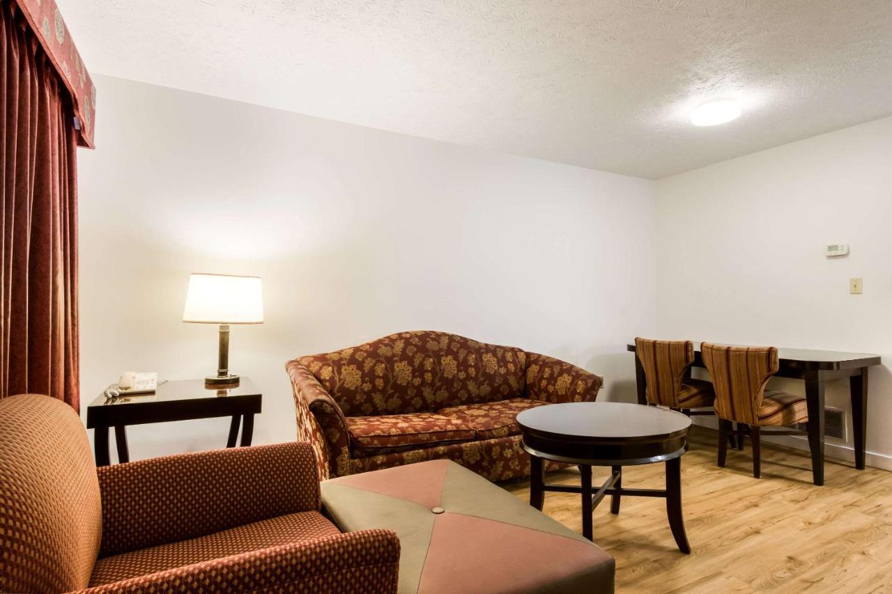 Econo Lodge Inn & Suites Lake Harmony - Pocono Mountains Area White Haven Exterior foto