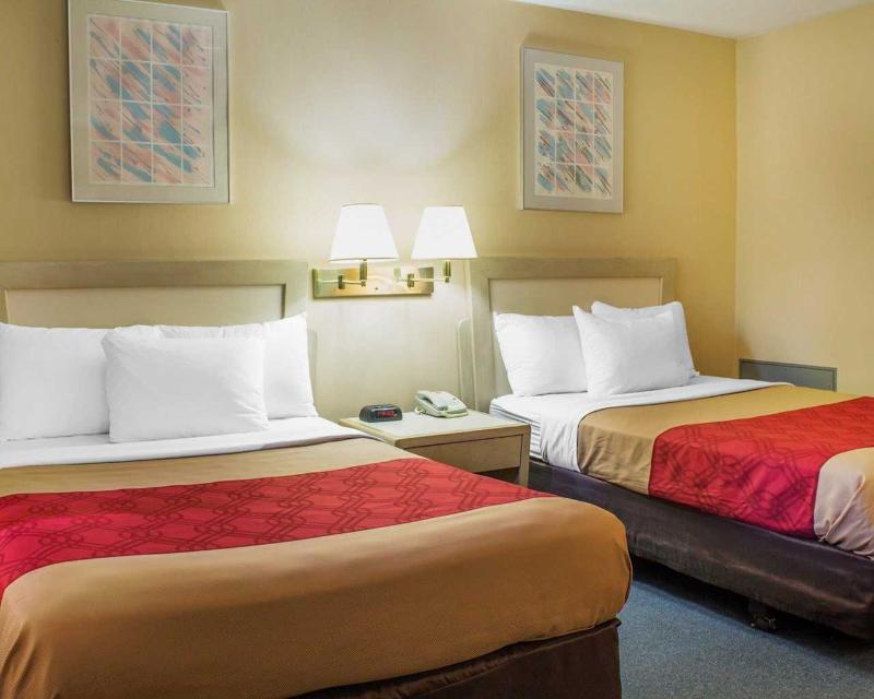 Econo Lodge Inn & Suites Lake Harmony - Pocono Mountains Area White Haven Exterior foto
